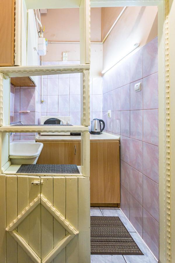 Подобово У Місті Львові На Вулиця Ференца Ліста 3 Біля Палацу Мистецтв Центр Exterior photo
