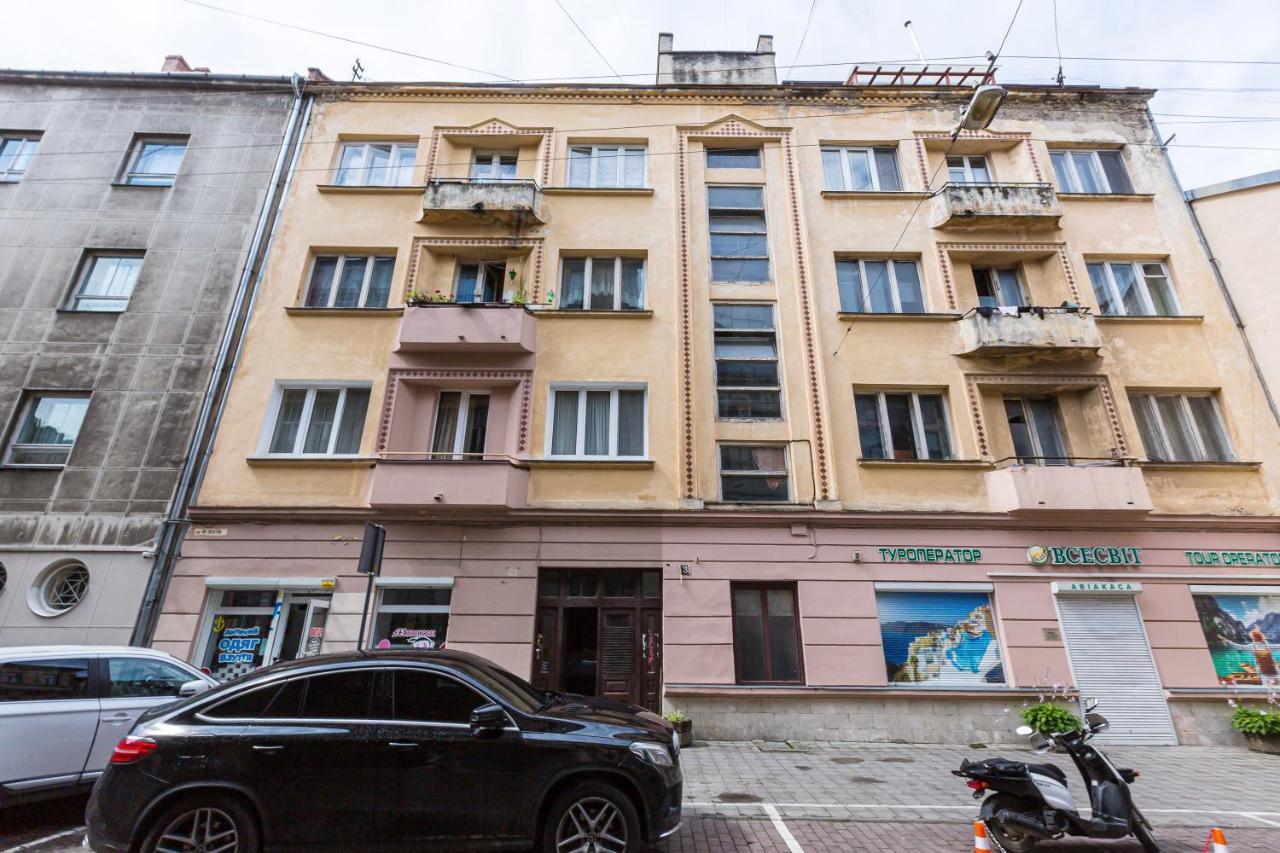 Подобово У Місті Львові На Вулиця Ференца Ліста 3 Біля Палацу Мистецтв Центр Exterior photo